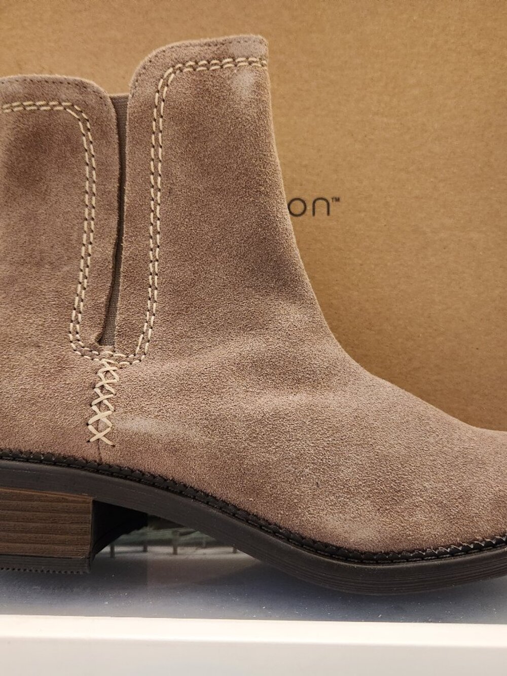 Clarks Suede "Maye Zip" booties. NIB. Size 7. Beige
